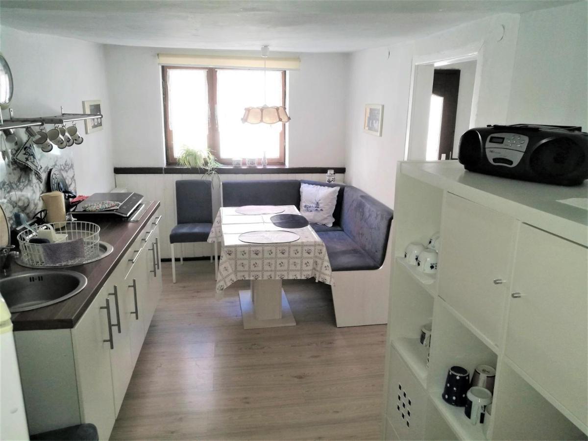 Familienfreundliches Ferienhaus Mit 3 Schlafzimmern Oldisleben Ngoại thất bức ảnh
