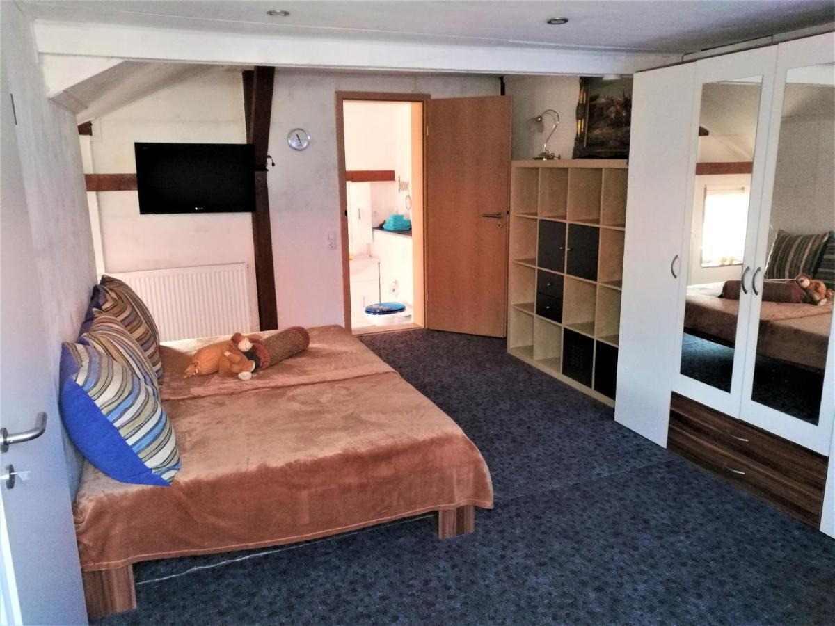 Familienfreundliches Ferienhaus Mit 3 Schlafzimmern Oldisleben Ngoại thất bức ảnh